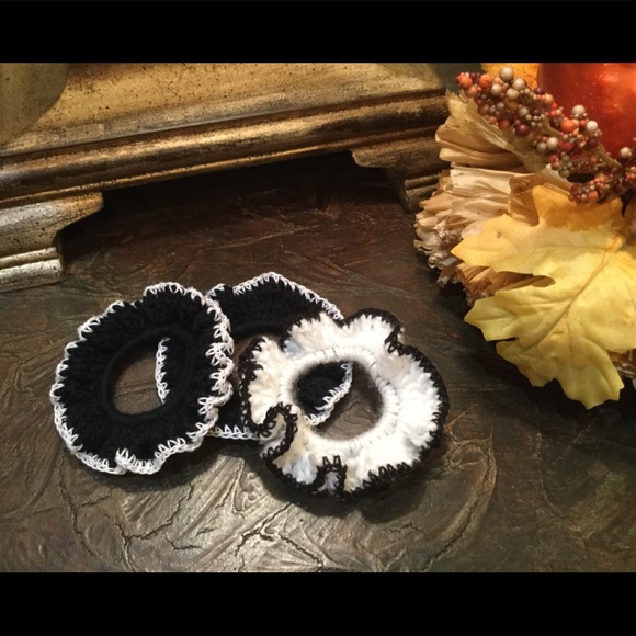 HAND MADE Ponytail hair tie - Picture 2 of 2